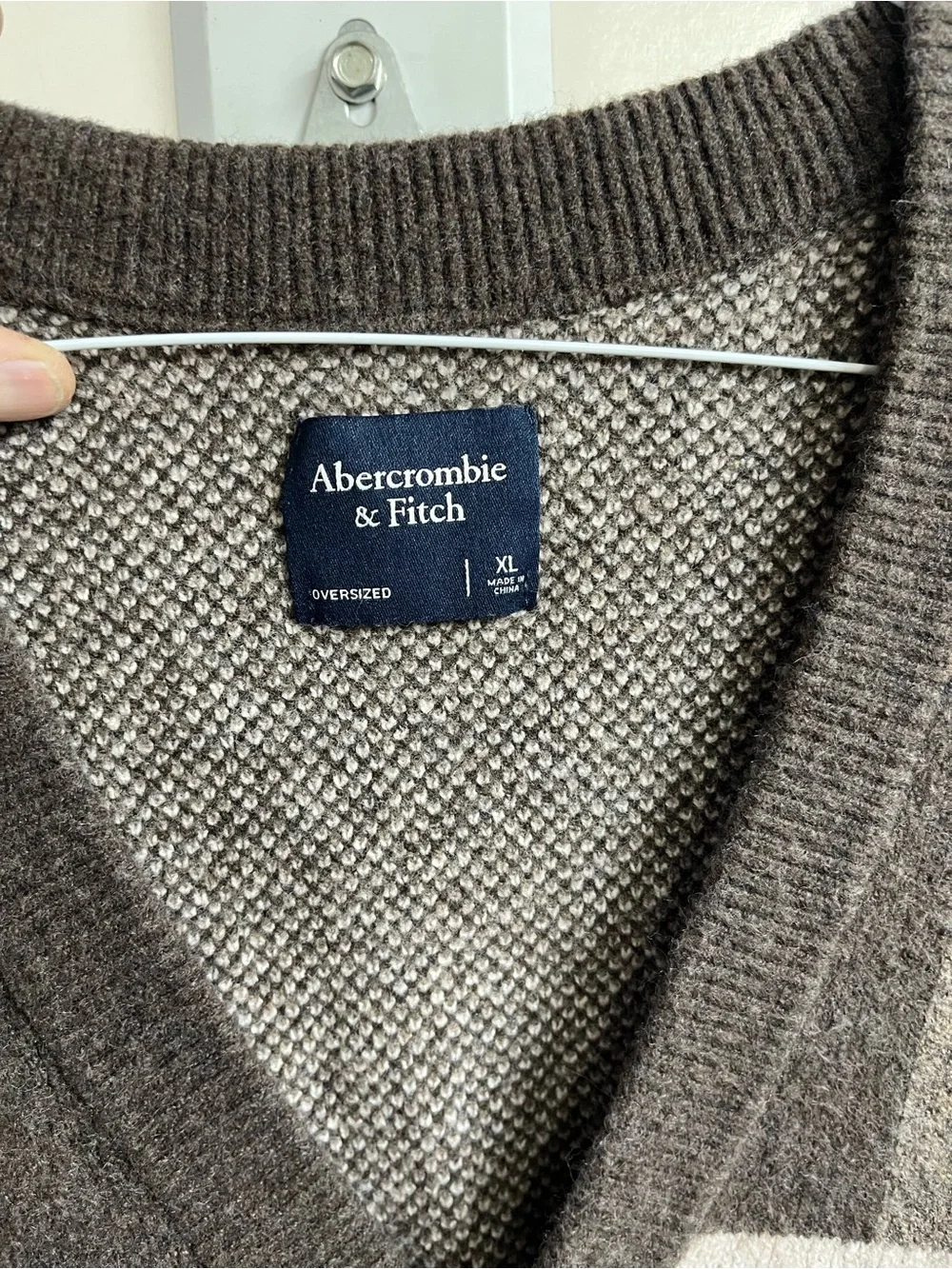 Abercrombie & Fitch Men’s Brown and Cream Colorblock Knit Cardigan Vest